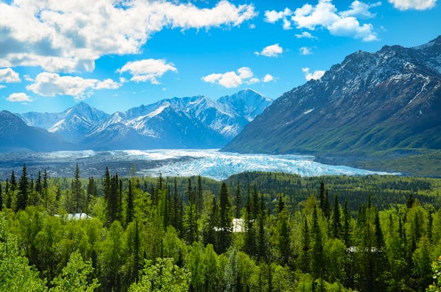 Best Countries to Visit in July-Alaska